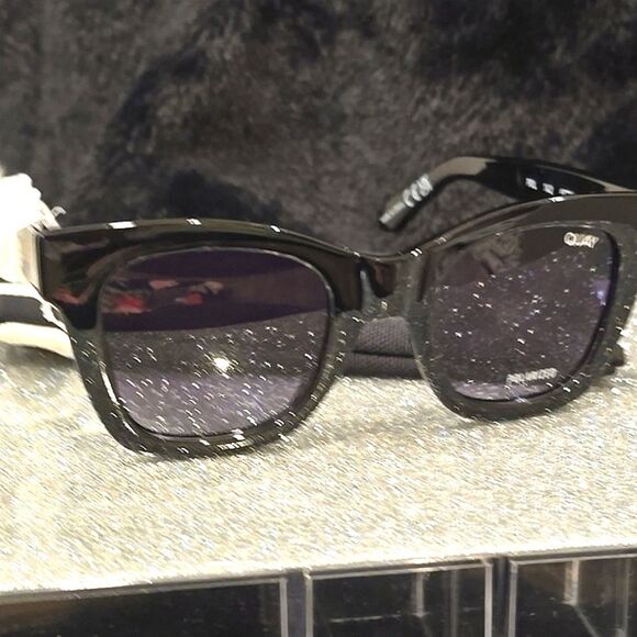 Quay Australia After Hours Polorized Sunglasses- Black Frame/Smoke Lenses main image 4